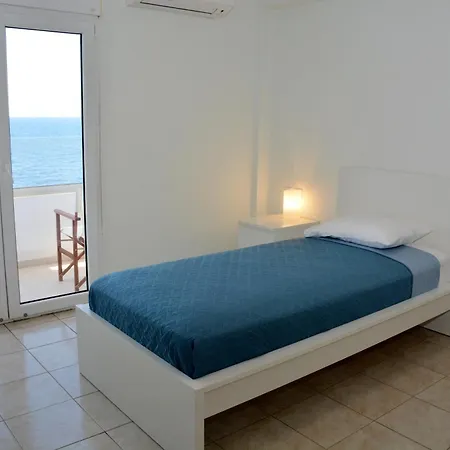 Diogenis Seaside Apartament *