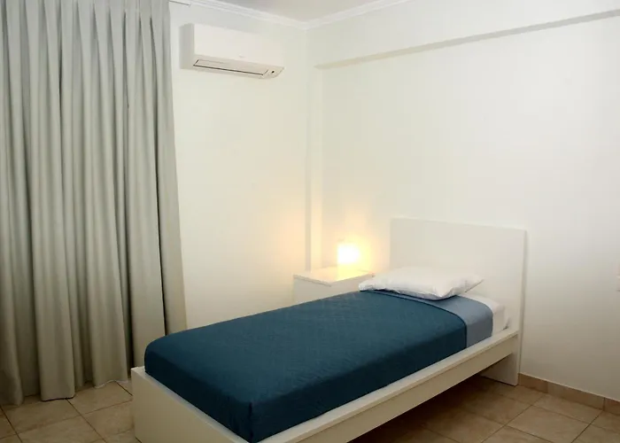 Diogenis Seaside Apartment